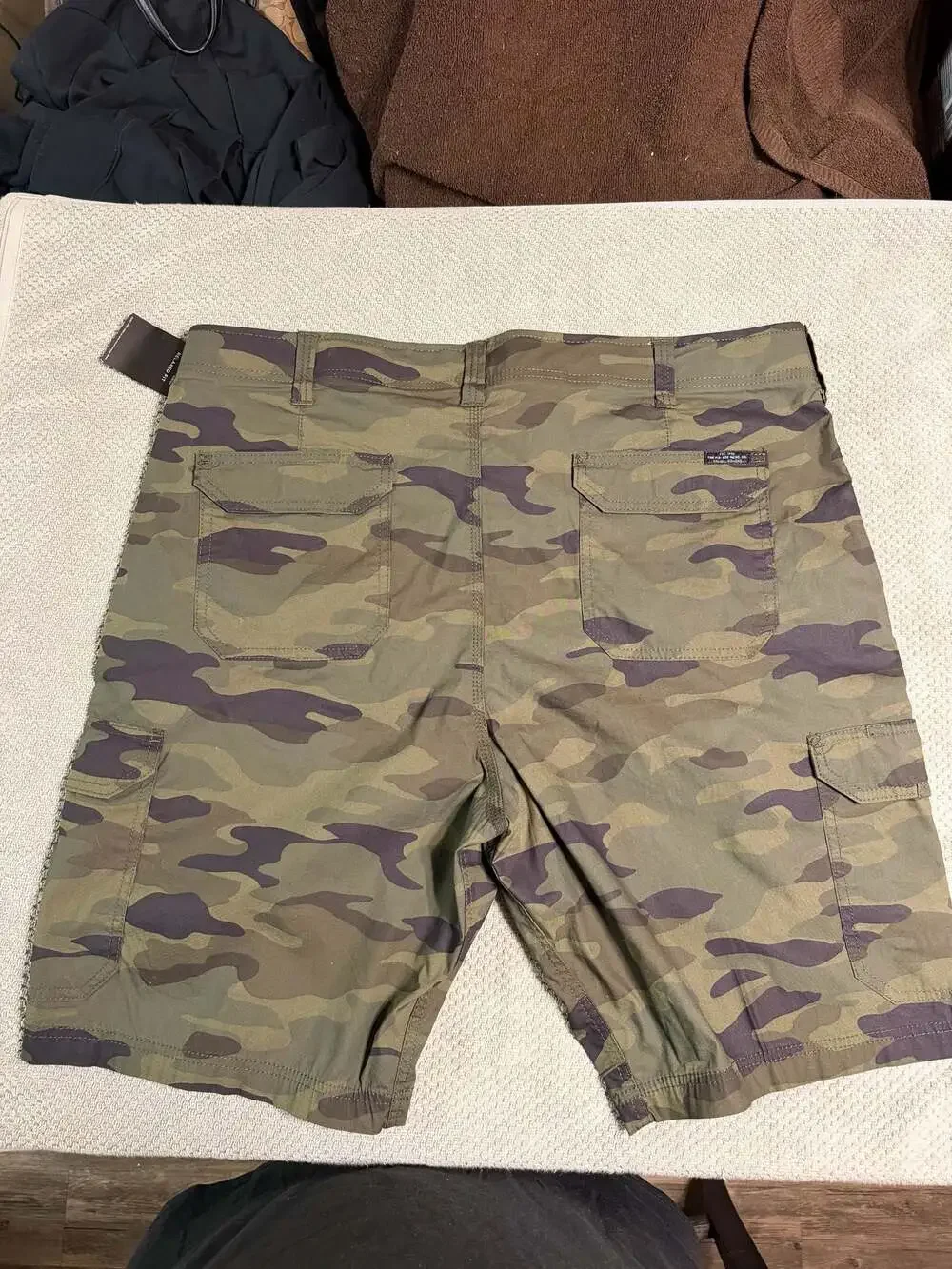 Lee Extreme Motion Relaxed Fit Traditional Camo Cargo Shorts